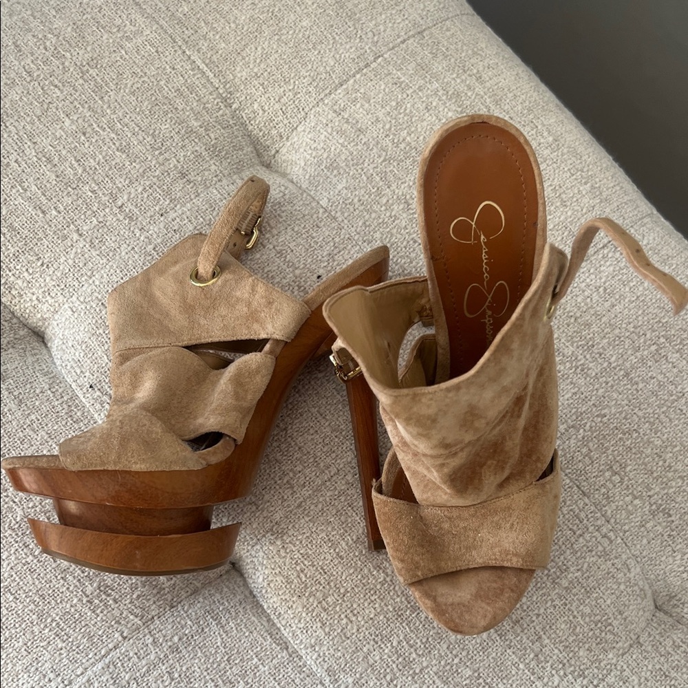 Jessica Simpson Tan Suede Heels
